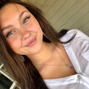 Meet your Posher, Gillian